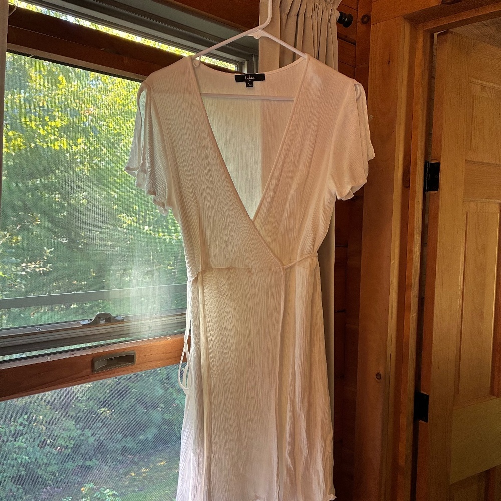 Lulus white cocktail mini wrap dress
